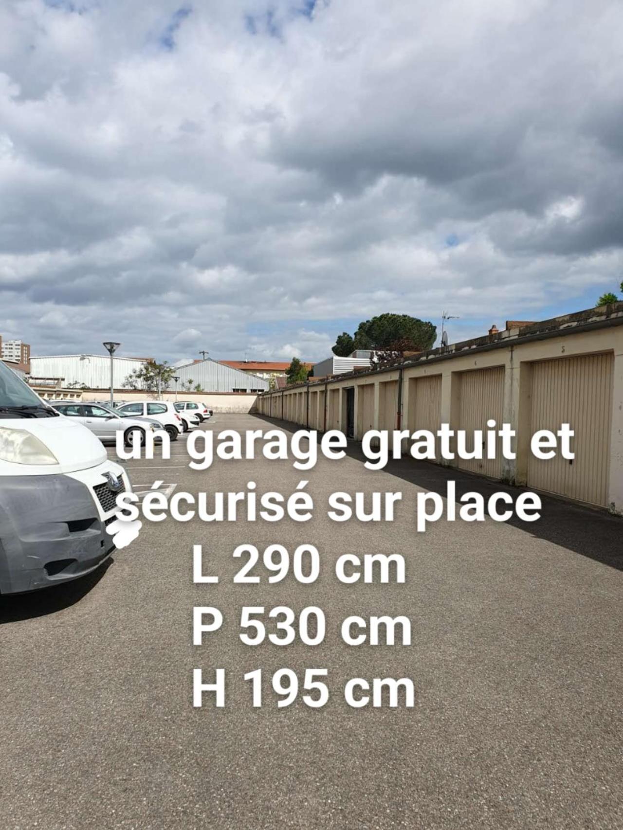Medipole T2 Avec Un Garage Gratuit Sur Place, 16Min A Centre Ville Lyon En Metro A Вийёрбан Экстерьер фото