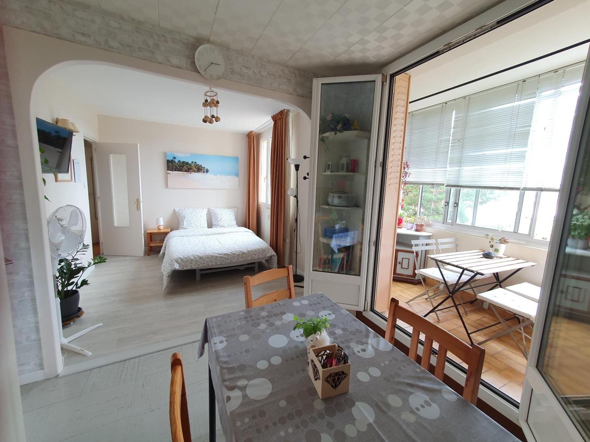 Medipole T2 Avec Un Garage Gratuit Sur Place, 16Min A Centre Ville Lyon En Metro A Вийёрбан Экстерьер фото